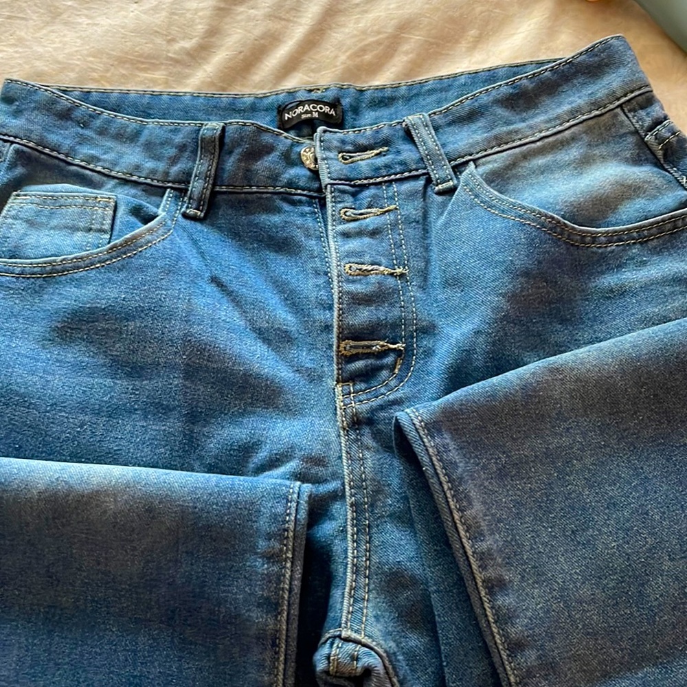 Noracora Jeans